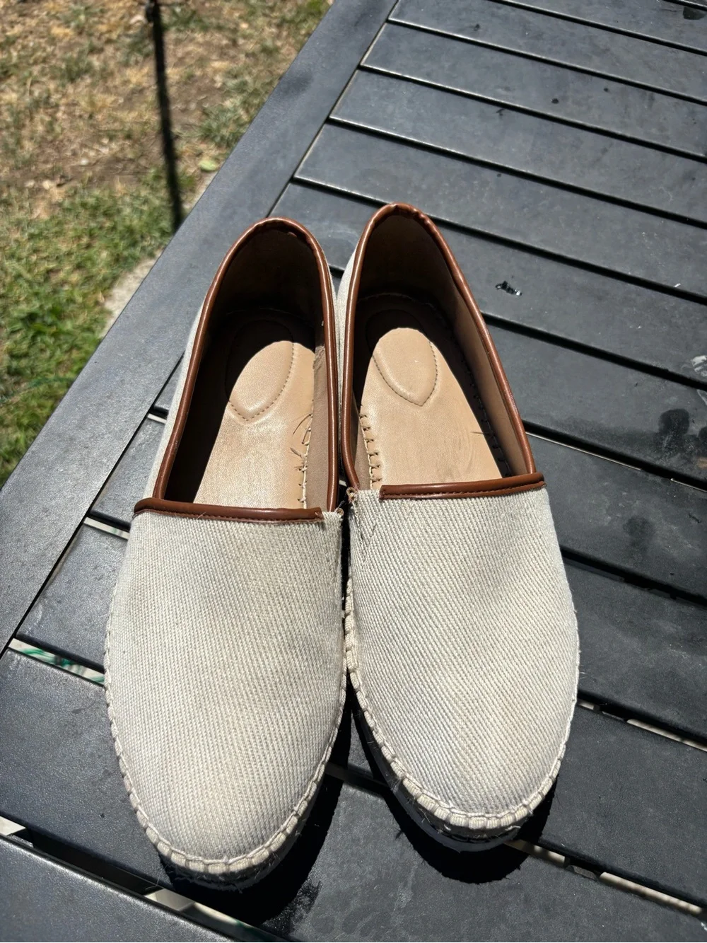 Giani Bernini Women's Cream Espadrilles with Brown Trim